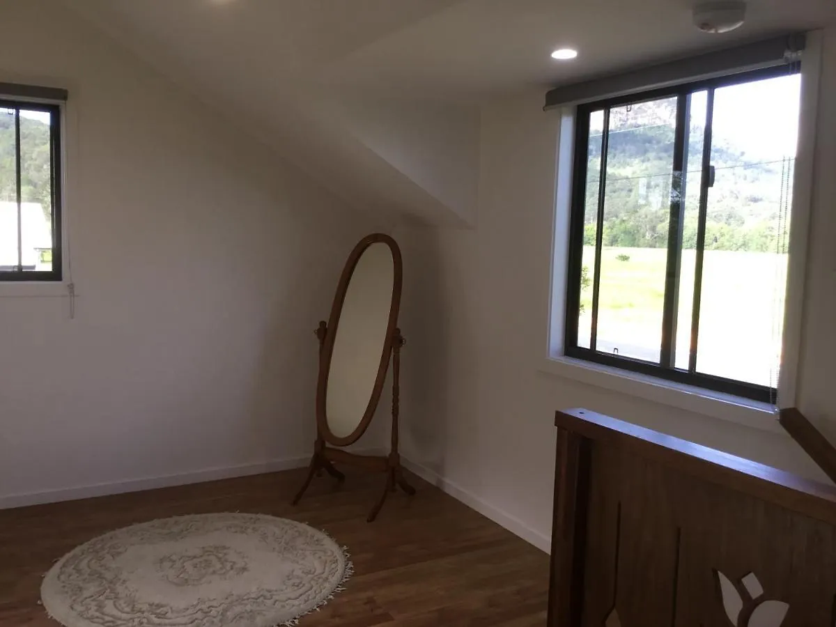 Black Duck Cottage Yandina Апартаменты